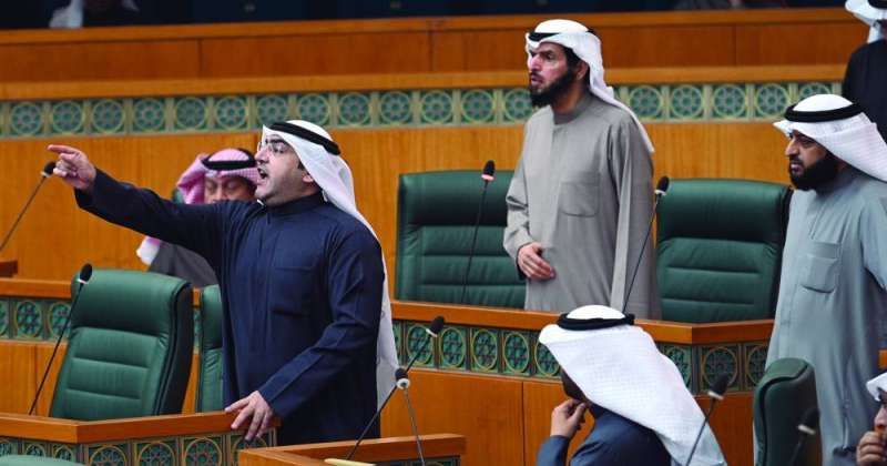 الكندري محتجاً على الرئيس السعدون