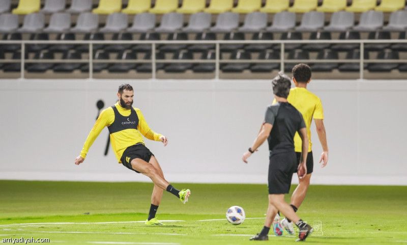 أخيرا.. عودة «البنز» إلى جماعية الاتحاد
