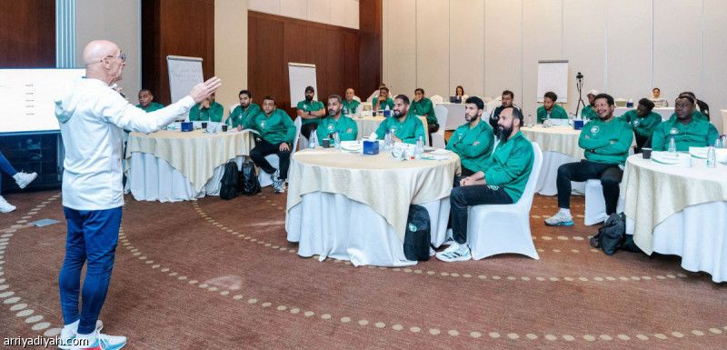 5 أيام تنهي دورة المدربين المحترفين