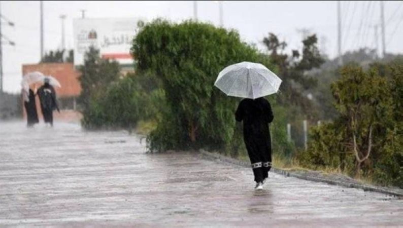 حتى المساء: انخفاض في درجة الحرارة وتحذيرات عن حالة الطقس اليوم في السعودية