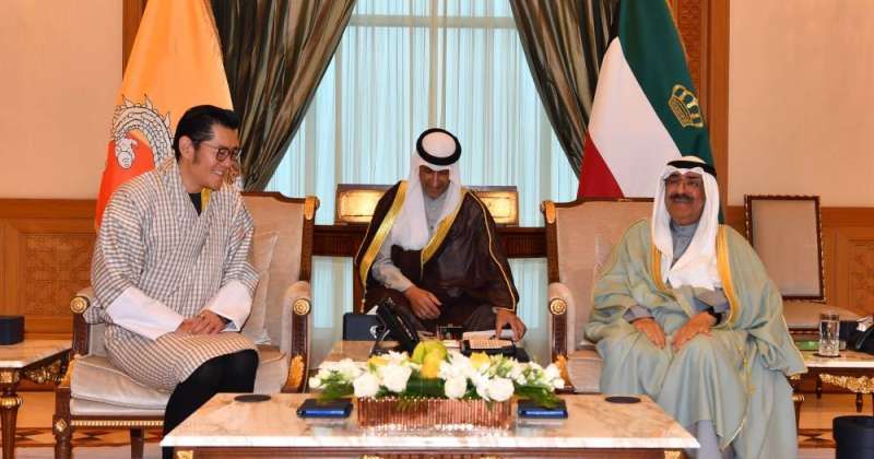 سمو الأمير يستقبل ملك بوتان