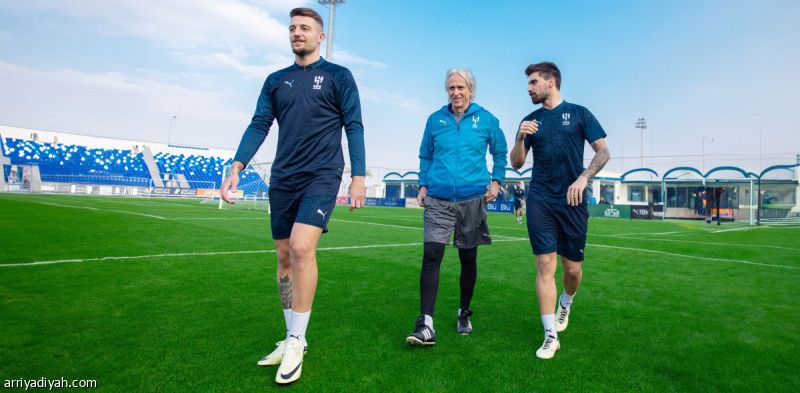 إحصائية الحضور.. الهلال يتصدر والرياض يتذيل