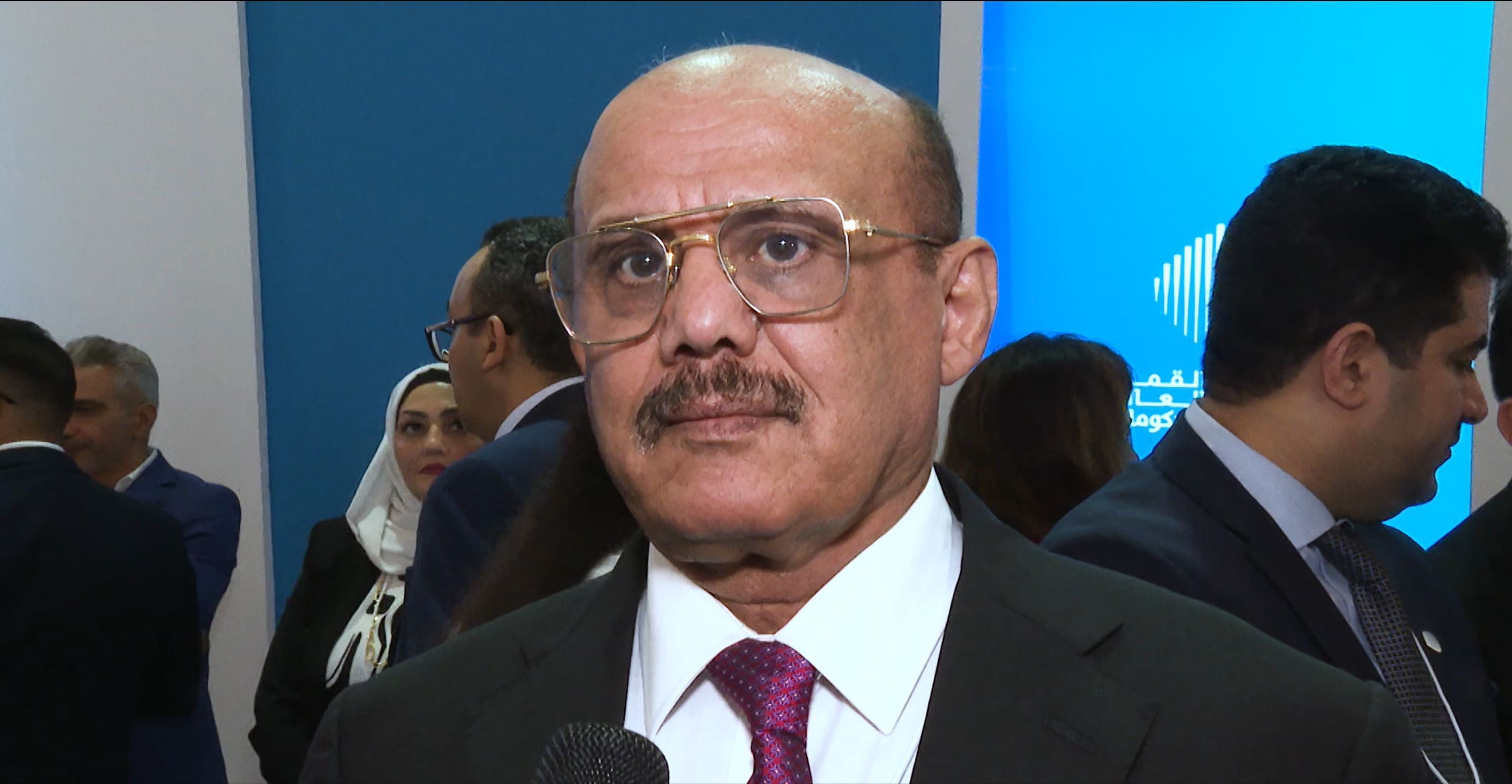 محافظ البنك المركزي اليمني: قمة الحكومات منصة دولية تبحث آفاق التطورات الاقتصادية في العالم