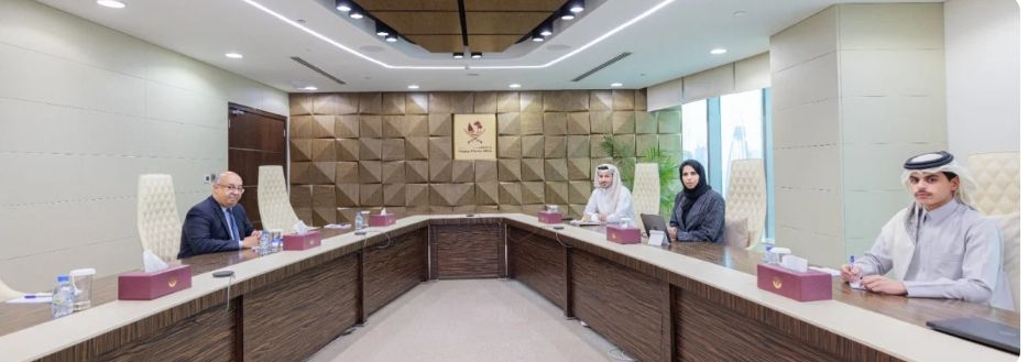 وزير الدولة للتعاون الدولي تجتمع مع ممثل "اليونسكو" في الخليج واليمن ومدير مكتبها بالدوحة