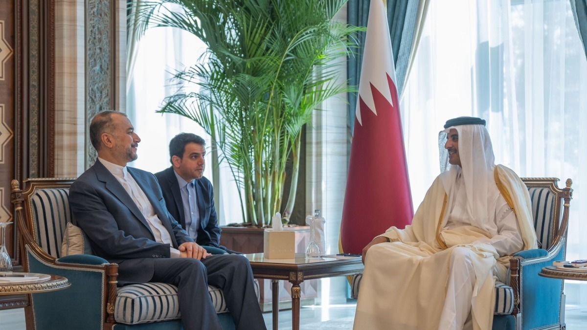  سمو الأمير يستقبل وزير الخارجية الإيراني