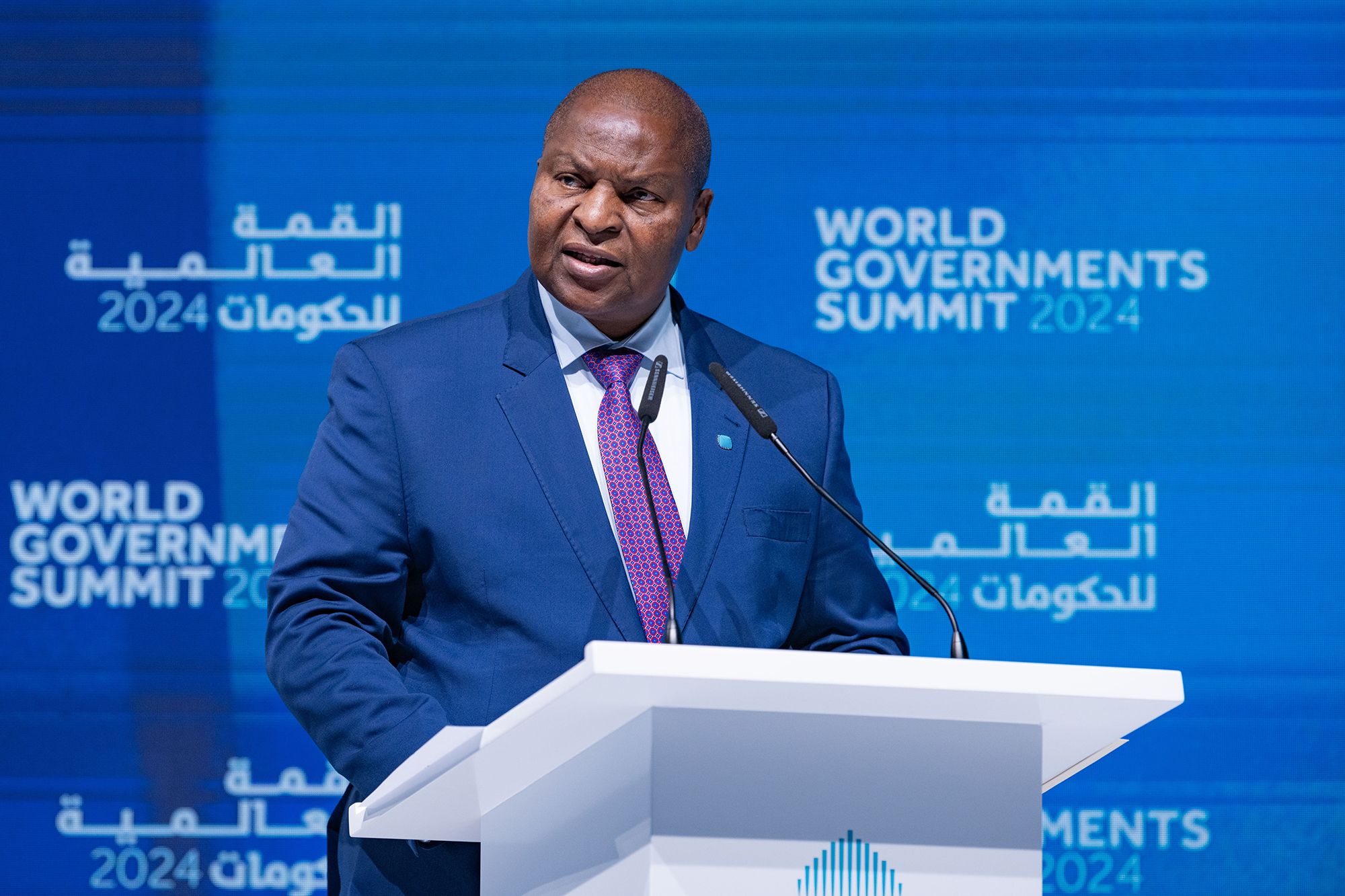 رئيس أفريقيا الوسطى: الإمارات شريك استراتيجي لبلدنا في تعزيز الحكم الرشيد