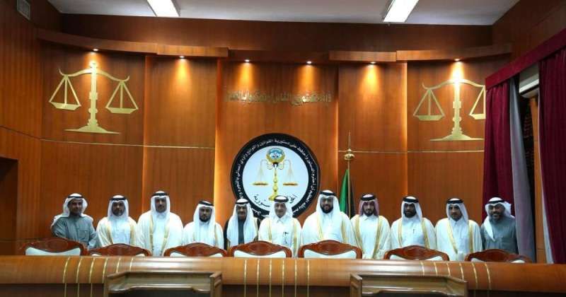 وفد قضائي قطري يطلع على سير العمل في المحكمة الدستورية