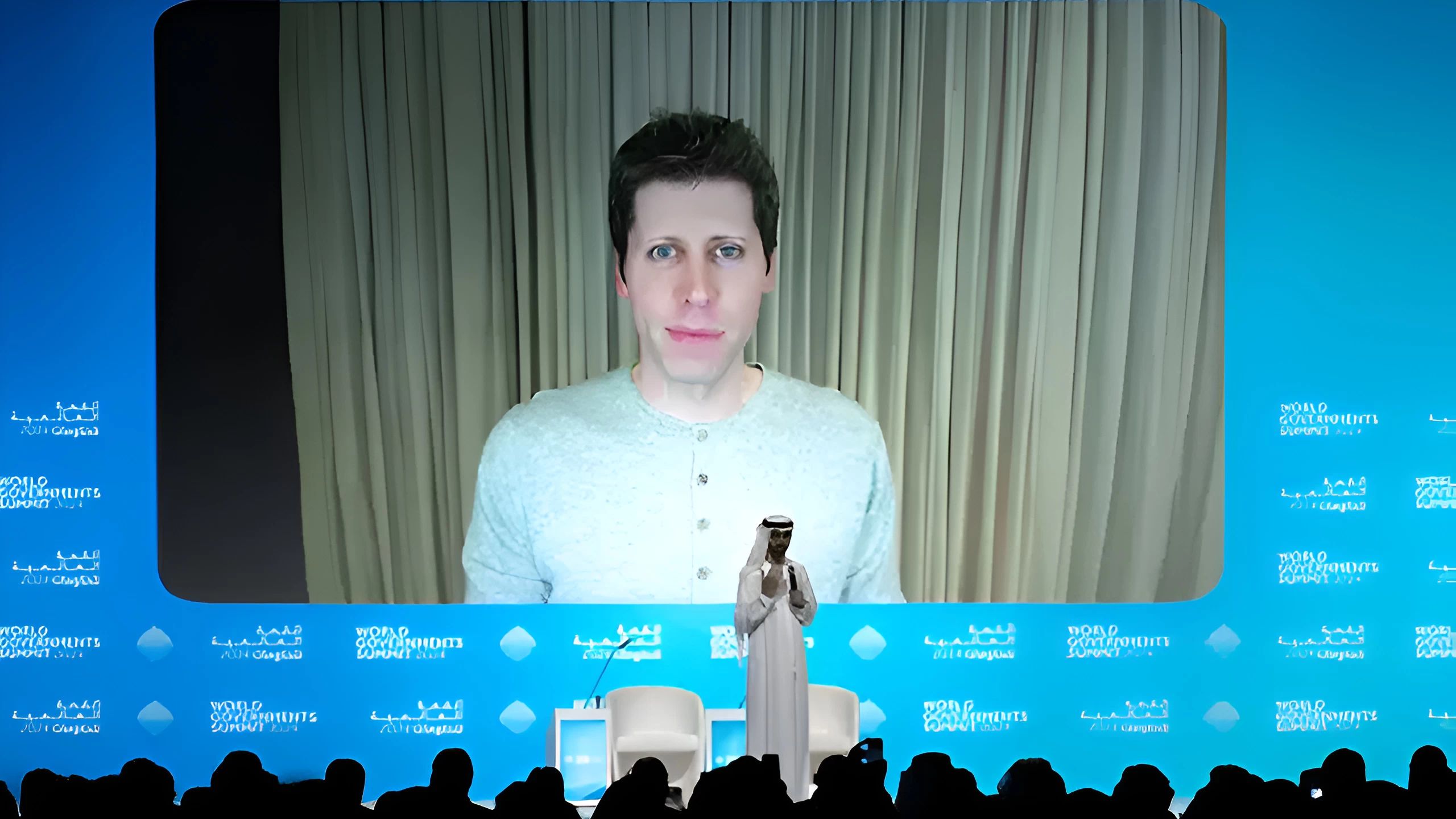 الرئيس التنفيذي لـ"Open AI": قادة العالم بحاجة لتجمع لحوكمة الذكاء الاصطناعي.. والإمارات هي الدولة القادرة على استضافة مثل هذه النقاشات