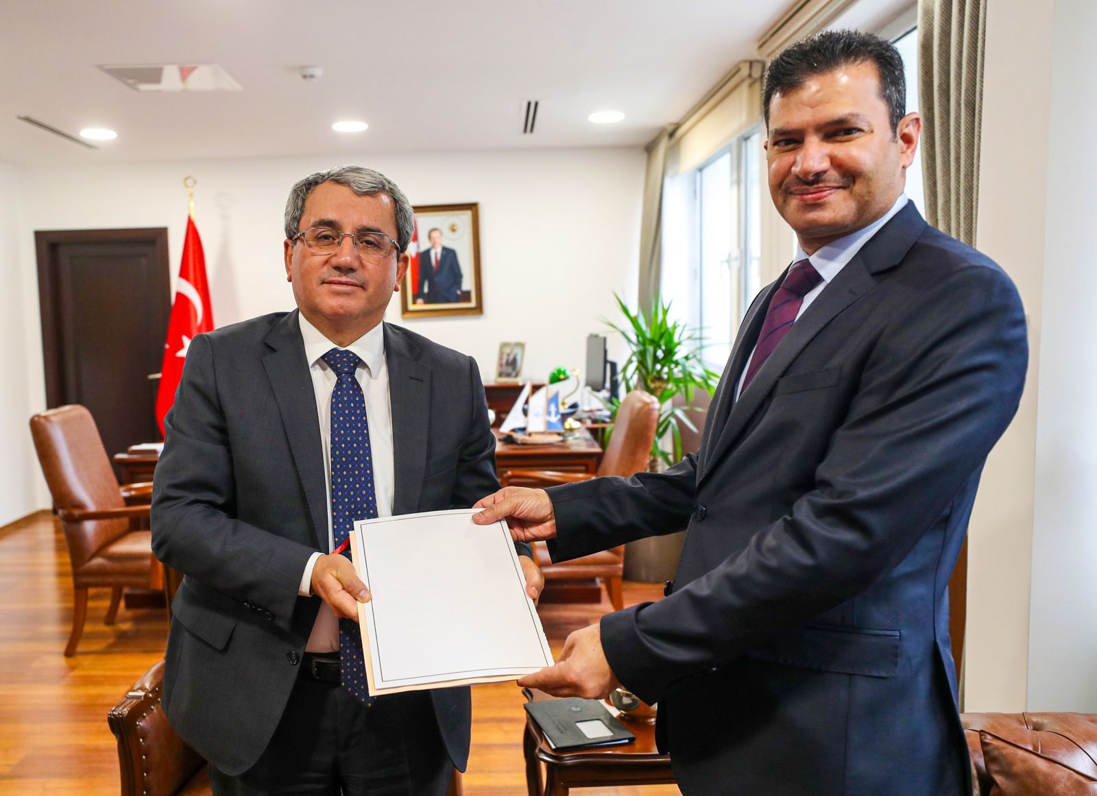 وزير الخارجية يبعث رسالة خطية لنظيره التركي