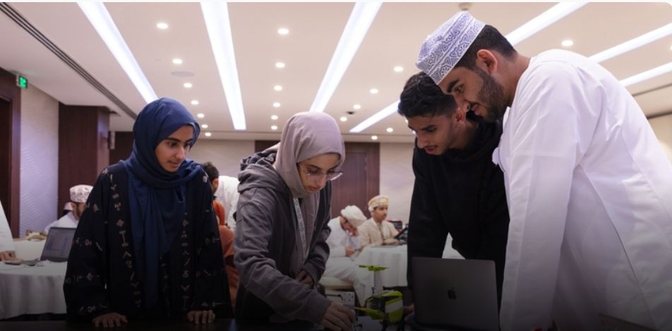 بدء التسجيل للبرنامج الإثرائي لبعثات “روّاد عُمان”