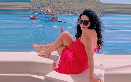 رانيا يوسف مالهاش زي في الرقص البلدي وخرباها رقص بلدي في اسبانيا : اتفرج بنص عين