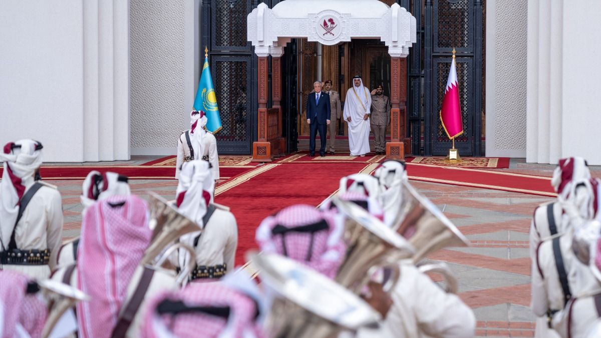 سمو الأمير ورئيس كازاخستان يعقدان جلسة مباحثات رسمية