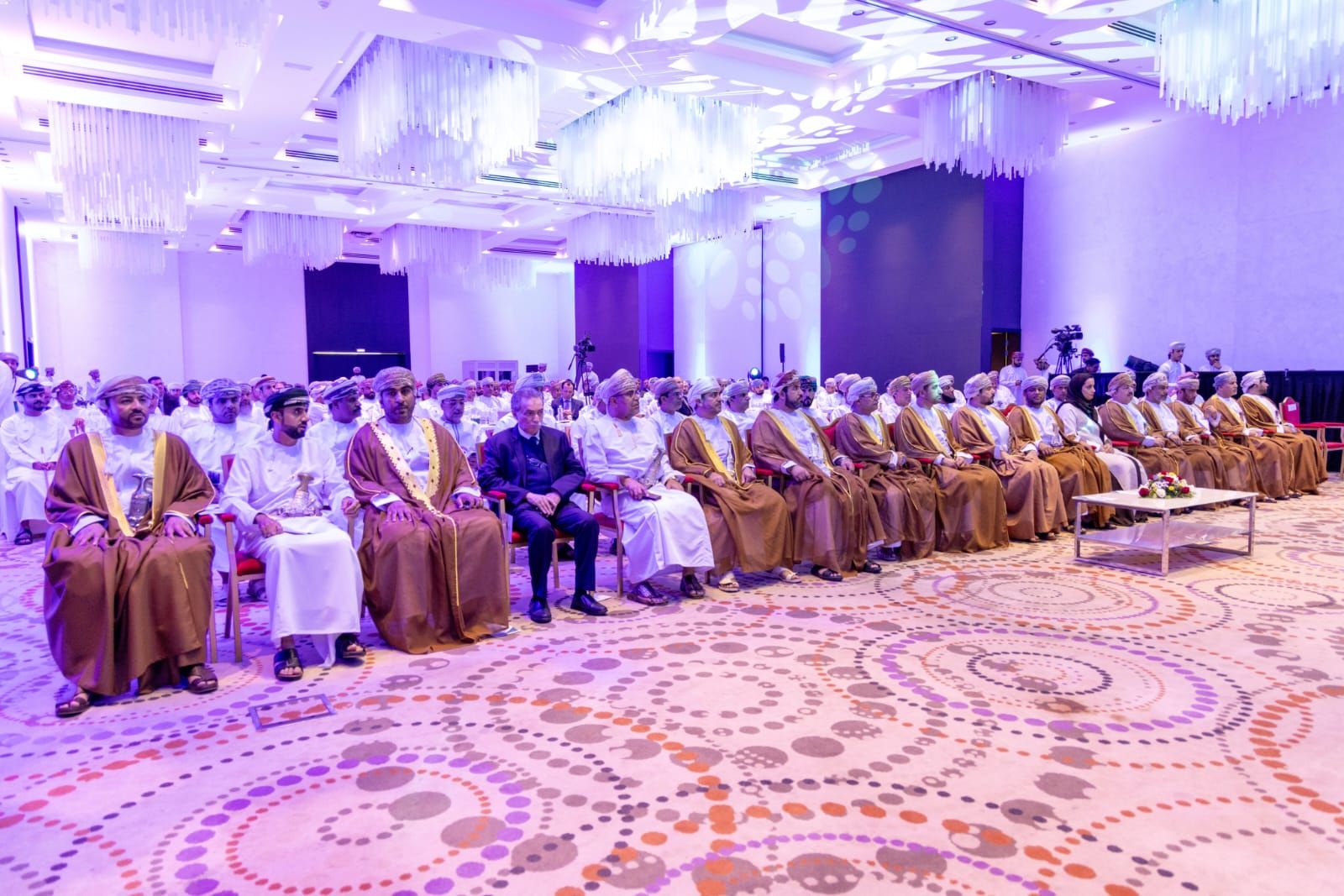 “التجارة والصناعة وترويج الاستثمار” تحتفل بيوم الصناعة العمانية