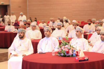 لقاء يعزز نهج الشراكة المجتمعية مع رواد الأعمال بجنوب الباطنة