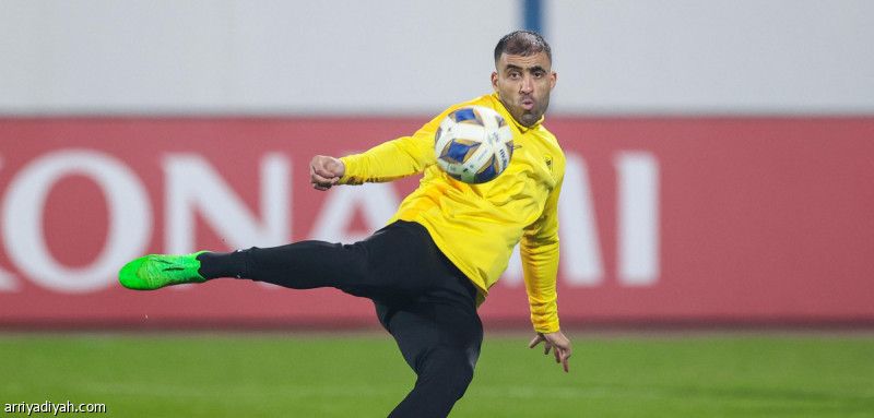 قبل نافباخور.. الاتحاديون يفحصون الأرضية