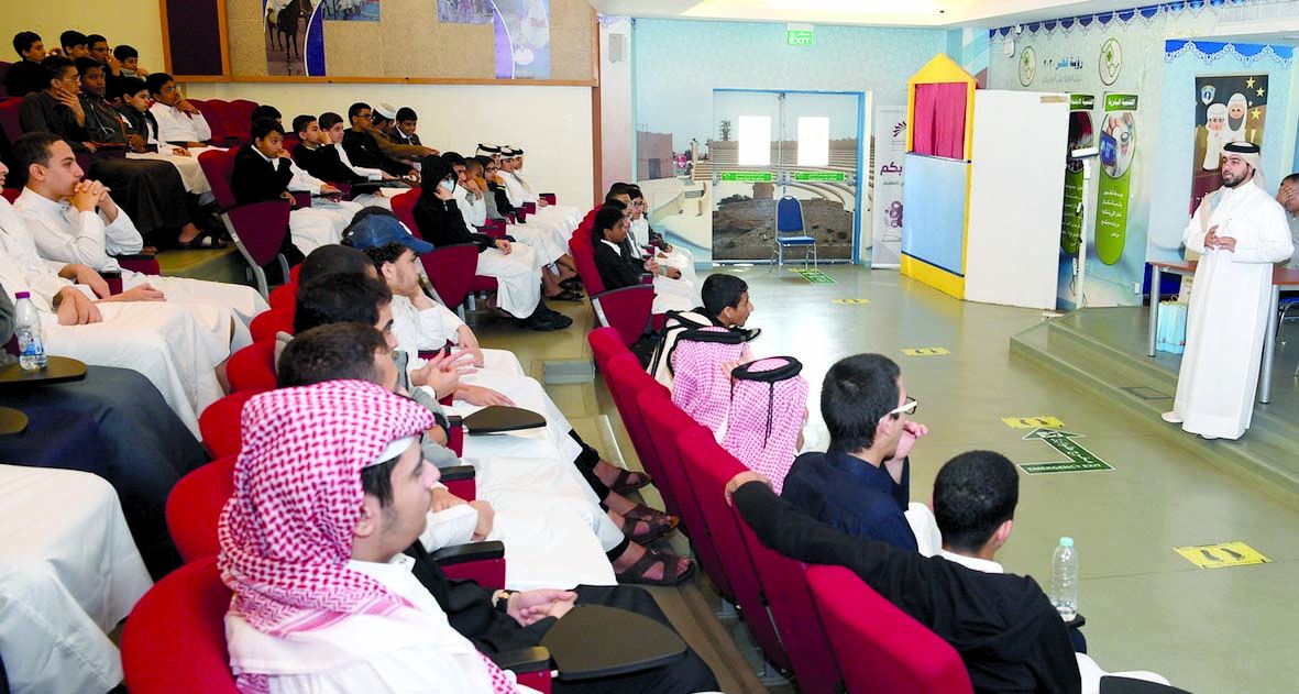 «الأحداث» توعي  طلاب مدرسة «عبد الله المسند» بالسلوكيات الإيجابية