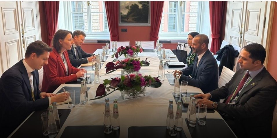 وزير الخارجية يبحث مجالات التعاون مع عددٍ من المسؤولين بميونخ