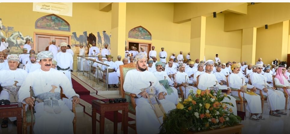 سمو السّيد أسعد بن طارق يرعى ختام مهرجان البشائر السابع للهجن بولاية أدم