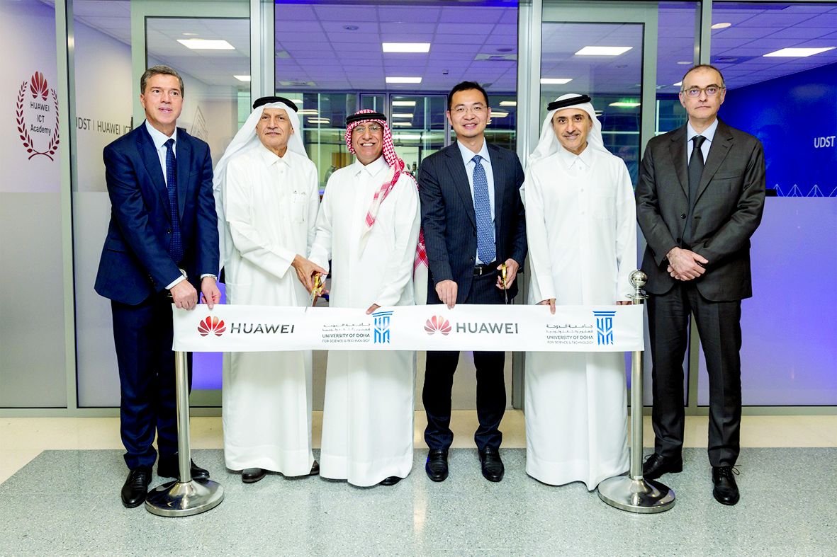 جامعة الدوحة وهواوي  تطلقان مختبر «الذكاء الاصطناعي»