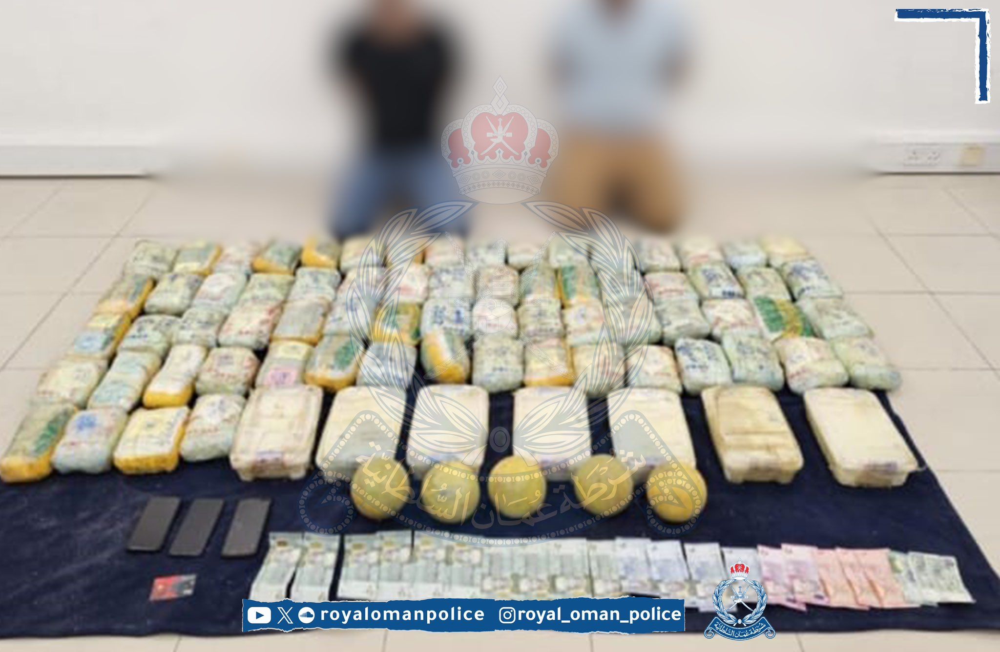 مهربو مخدرات في قبضة الشرطة