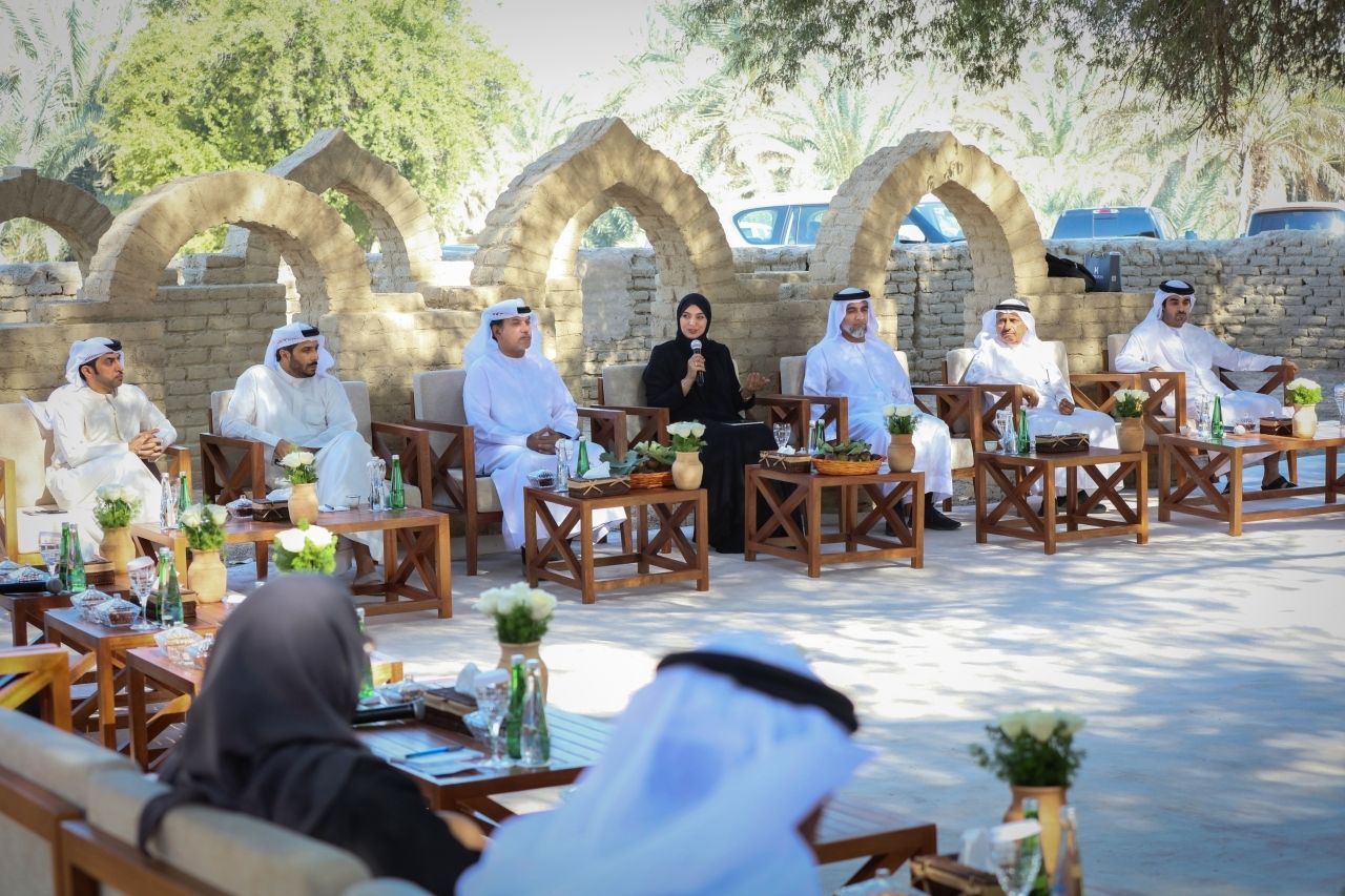 «الإمارات للعمل البيئي والبلدي» يناقش مستجدات المشاريع في الدولة