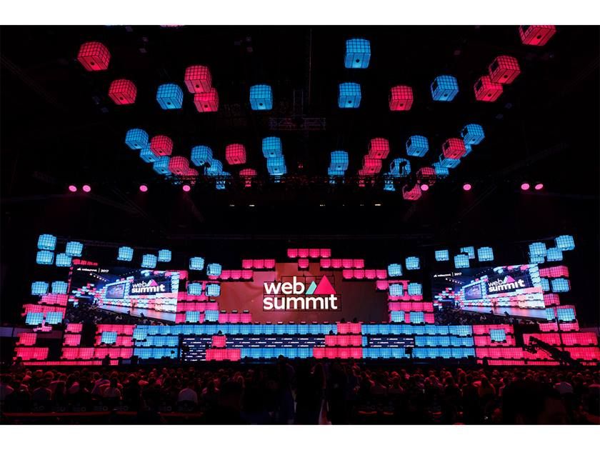  وزارة الاتصالات تستعرض مبادرات الشركات الناشئة في مجال التكنولوجيا في "قمة الويب قطر"