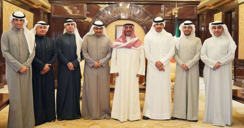 رئيس الوزراء يستقبل عدداً من رؤساء وأعضاء جمعيات النفع العام
