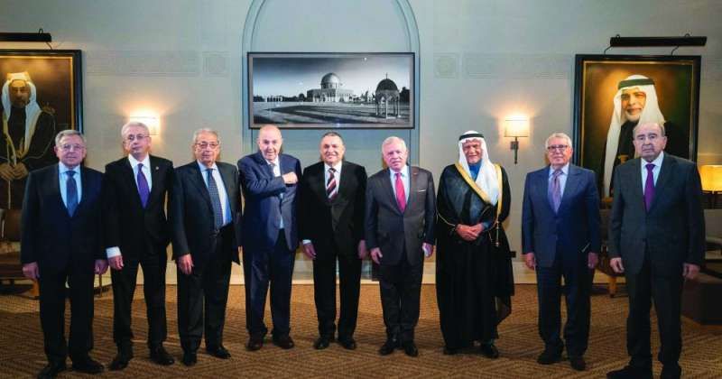 ملك الأردن مستقبلاً وفد مجلس العلاقات العربية والدولية
