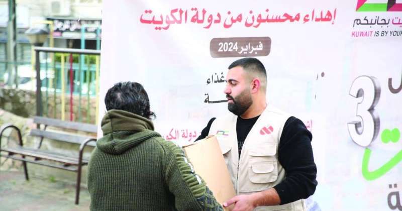 قافلة «كويت الرحمة 3» بـ 10 شاحنات مساعدات إلى فلسطينيي «الضفة»