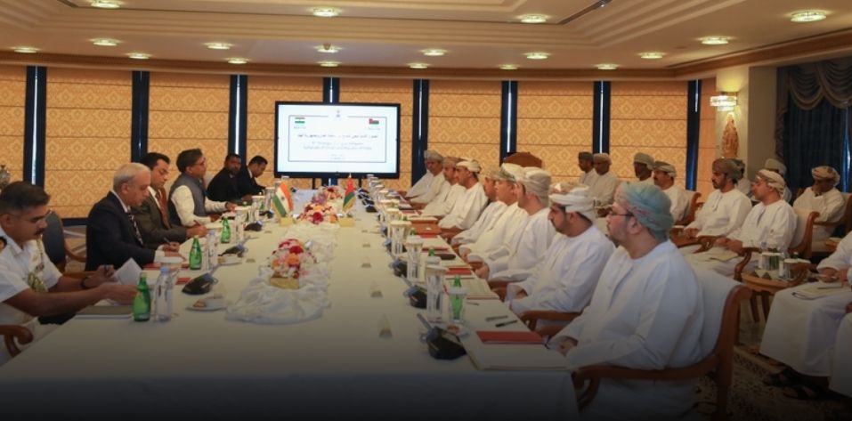 لجنة التنمية الاجتماعية بوالي مسقط تعقد اجتماعها الأول لهذا العام