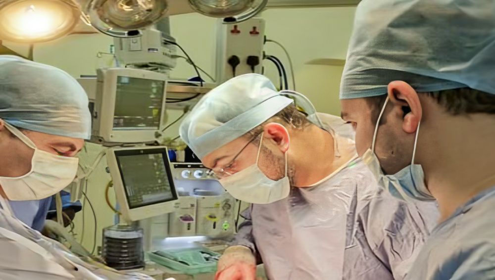 إنجاز طبي .. المستشفى السُّلطاني ينجح في استئصال ورم نادر من تجويف البطن