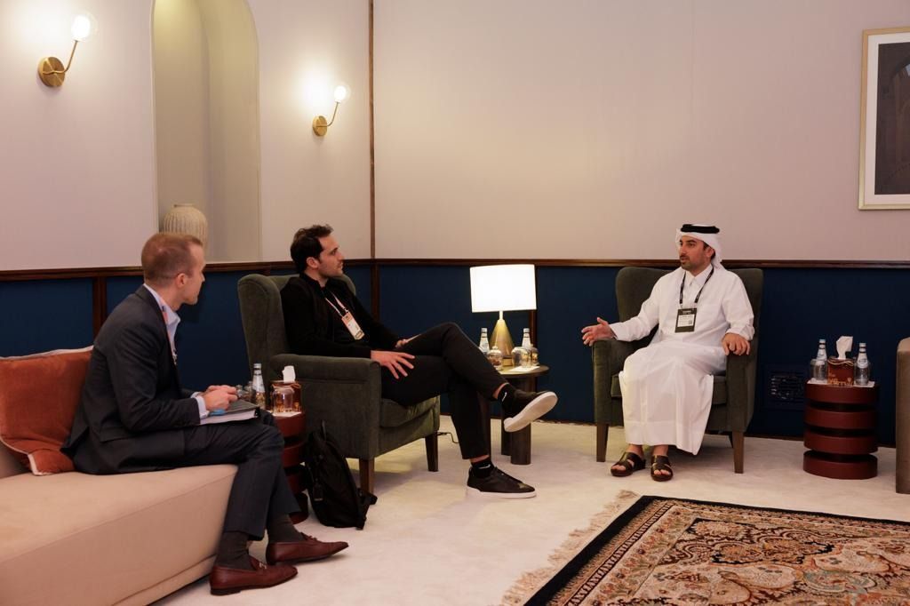 مدير مكتب الاتصال الحكومي يختتم لقاءاته في آخر أيام قمة الويب