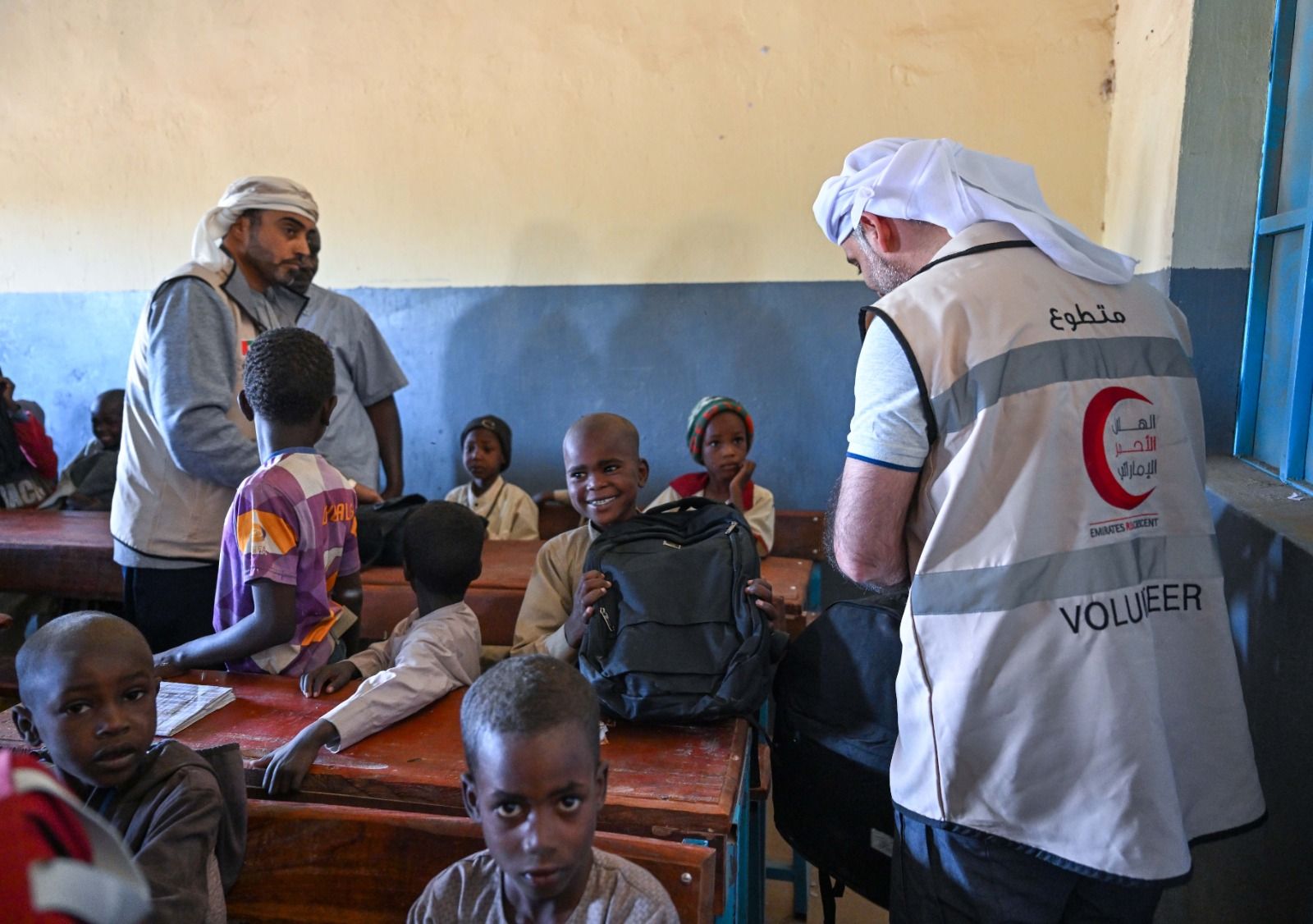 الفريق الإنساني الإماراتي في تشاد يواصل تنفيذ برامجه الإنسانية للاجئين السودانيين والمجتمع المحلي