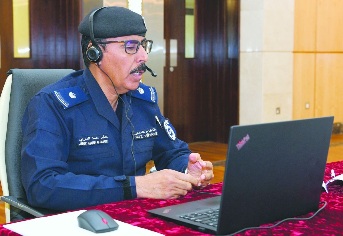 300 مشارك في ندوة  الوقاية من الحرائق