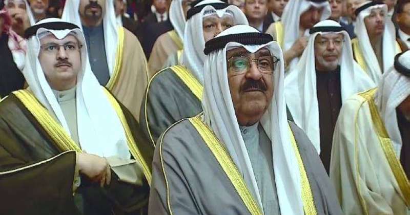 سمو الأمير يحضر أوبريت «قصة وطن»