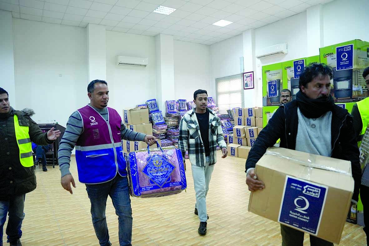 «كالجسد الواحد» تقدم مساعدات شتوية للاجئين السوريين بالأردن