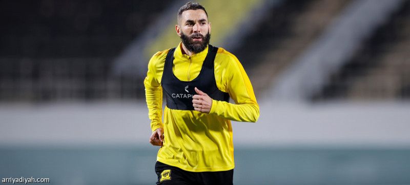 بنزيما يعود إلى تدريبات الاتحاد