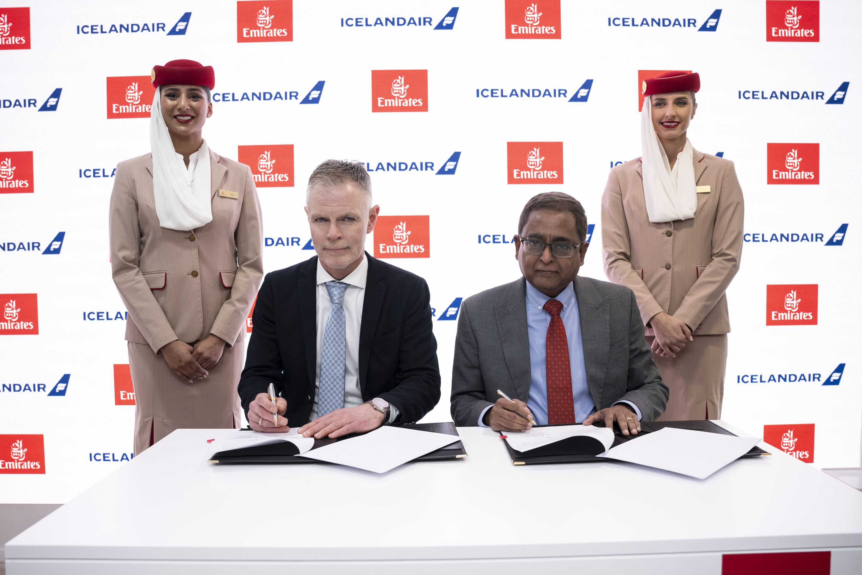 «طيران الإمارات» تعزز تعاونها مع «طيران آيسلندا» و«جي أو 7»