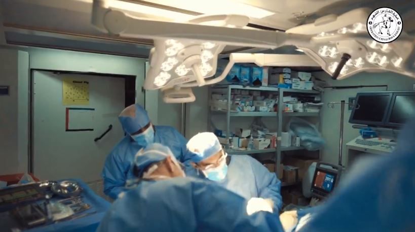 ضمن عملية الفارس الشهم3 .. المستشفى الميداني الإماراتي في قطاع غزة يُعلن توفير جهاز زراعة الجلد