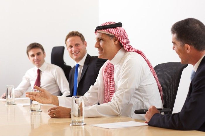 بدون دوام براتب 5000 ريال سعودي كيفية التقديم على وظائف بالسعودية وما هي التخصصات والشروط المطلوبة