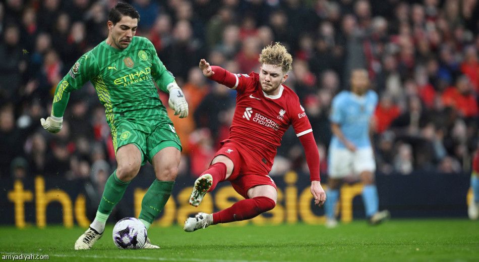 قمة إنجلترا.. ليفربول يفرض التعادل على سيتي