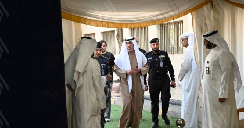 وزير الداخلية يتفقد إدارة شؤون الانتخابات