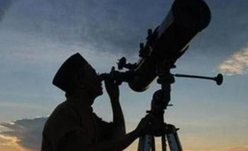 ” الأوقاف والشؤون الدينية ” تدعو المواطنين لتحري هلال شهر رمضان مساء اليوم