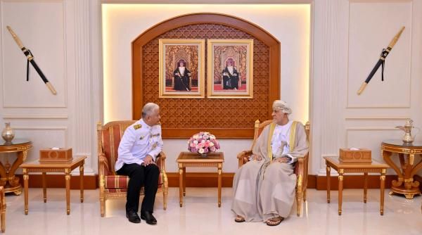 بتكليفٍ سامٍ .. السيد شهاب يودع السفير التايلندي