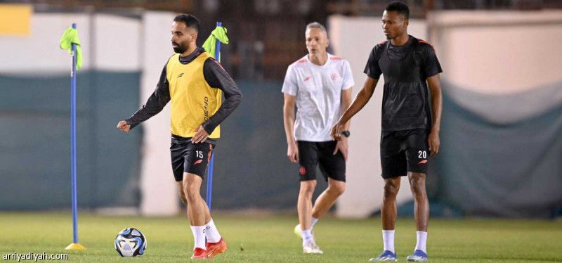القحطاني يعوض غياب راكيتيتش
