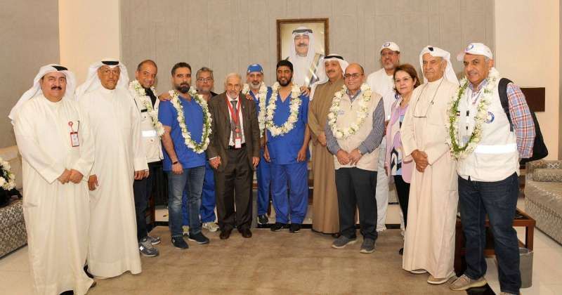 وزير الصحة يشيد بجهود الفريق الطبي الكويتي في غزة: رفع اسم الكويت عالياً في العمل الإنساني