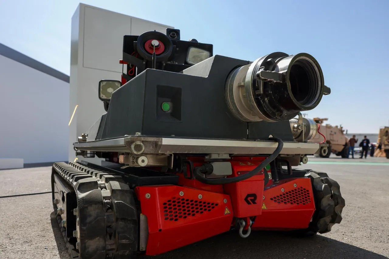 الصناعات العسكرية تعلن عن روبوت وزارة الداخلية لمكافحة الحرائق 1445