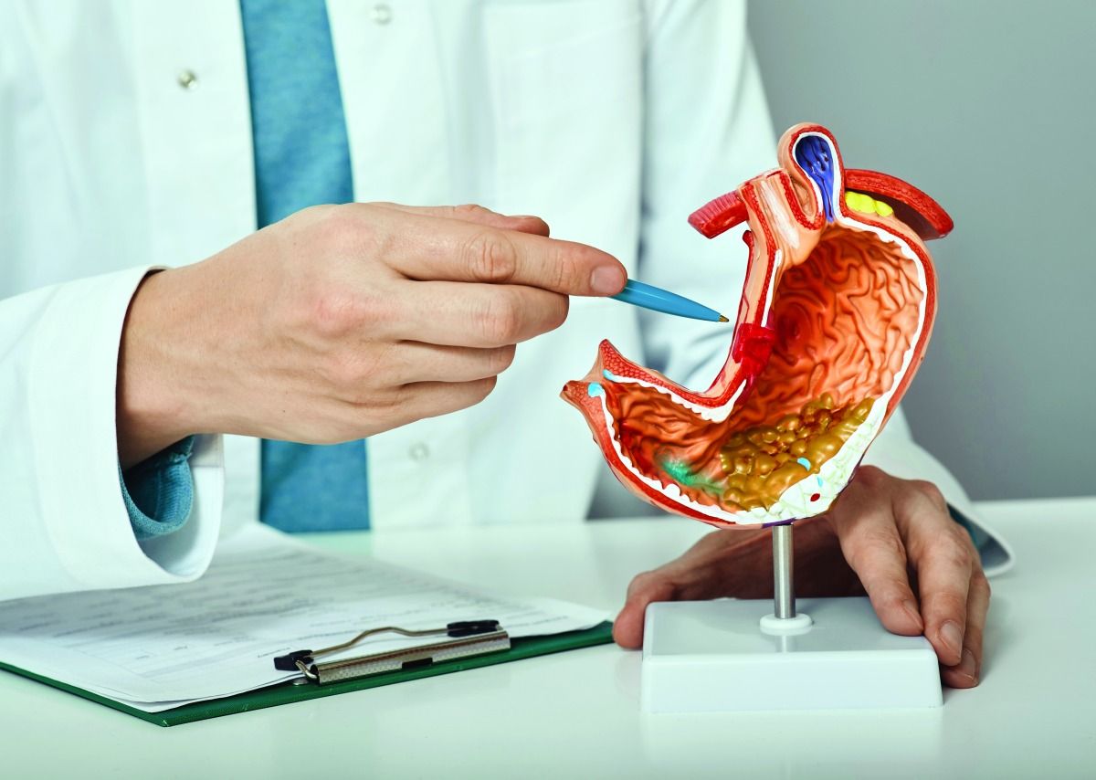 د. محمود الدريني لـ «وقاية»: عسر الهضم من أكثر الحالات المرضية شيوعاً في رمضان