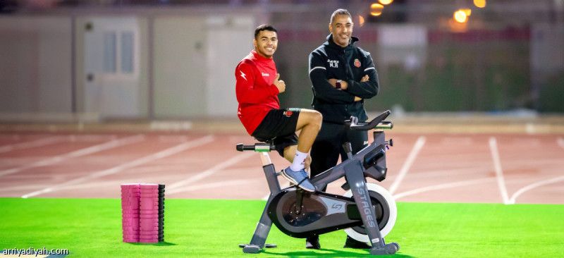 الرياض يفقد الشهري وعسيري