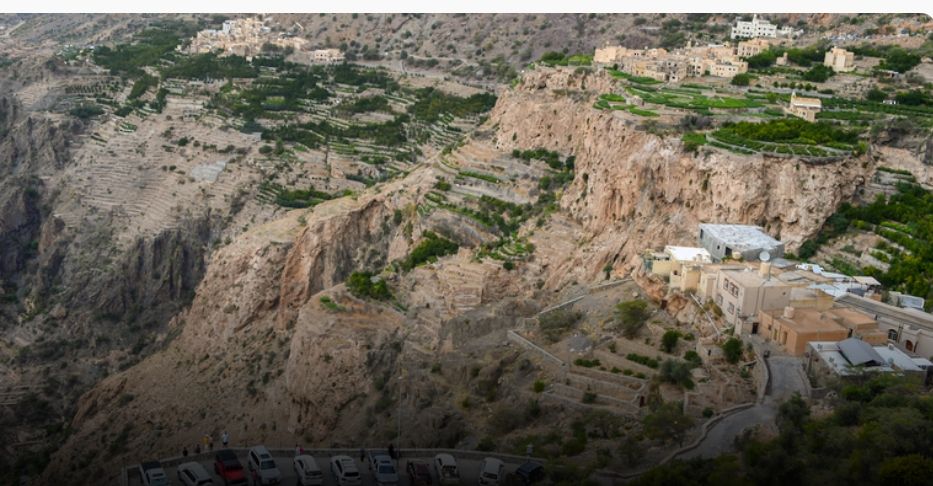 الجبل الأخضر.. وجهةٌ سياحية طوال العام وعدد الزوار يتجاوز 205 آلاف زائر